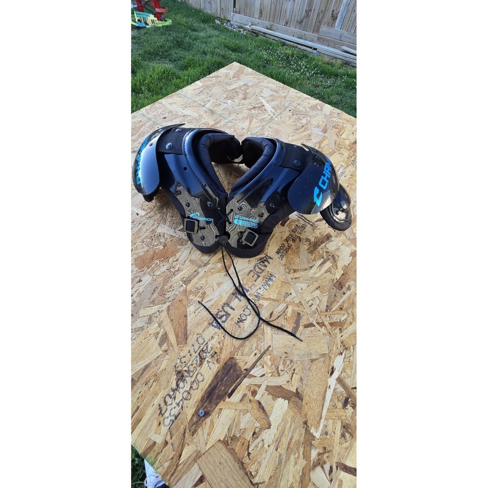 Champro Youth Scorpion Shoulder Pads Black And Blue Small Weight 60-90